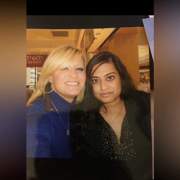 Meet your Posher, Gina - Picture 3 of 15